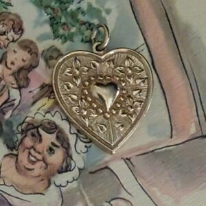 Vintage 1982 Avon Little Orphan Annie Broken Heart Pendant